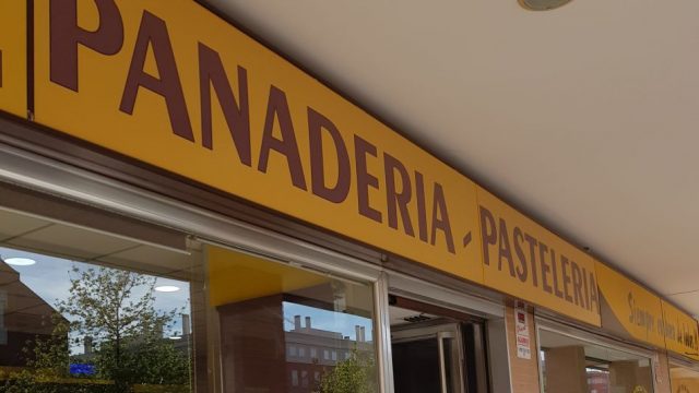 Panaderia pasteleria y cafeteria El Reston